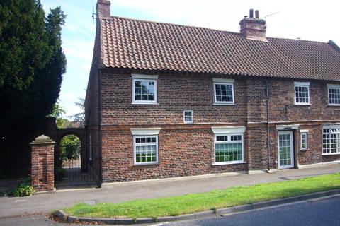 4 bedroom semi-detached house for sale, High Street, Airmyn, Nr Goole, DN14 8LF