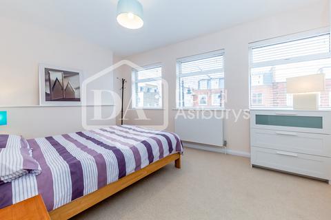 2 bedroom apartment to rent, Chapel Market, Angel, London