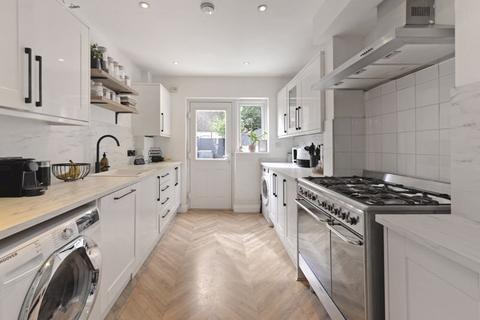 28 Priory Road, Tonbridge, TN9 2AS