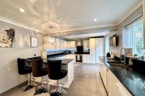 17 Thistlefield Close, Bexley, DA5 3GJ