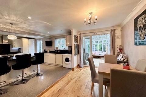 17 Thistlefield Close, Bexley, DA5 3GJ
