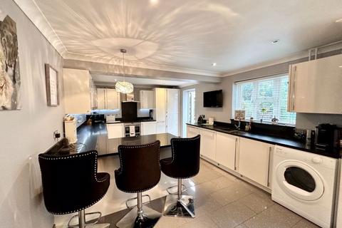 17 Thistlefield Close, Bexley, DA5 3GJ