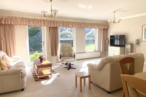 2 bedroom flat for sale, Purton Lane, Farnham Royal, SL2