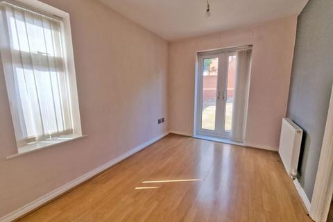 90 Yale Road, Willenhall, WV13 2JN