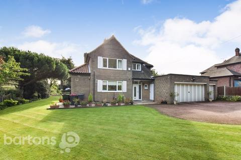 3 bedroom detached house for sale, The Sett, Doncaster Road, THRYBERGH