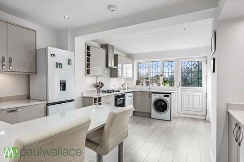 49 Chapelfields, Stanstead Abbotts, Ware, SG12 8HZ