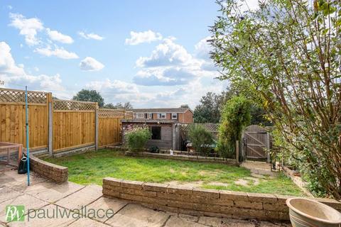 49 Chapelfields, Stanstead Abbotts, Ware, SG12 8HZ