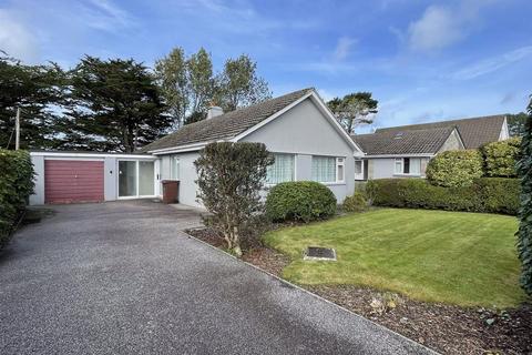 2 Gloweth View, Truro, TR1 3JZ