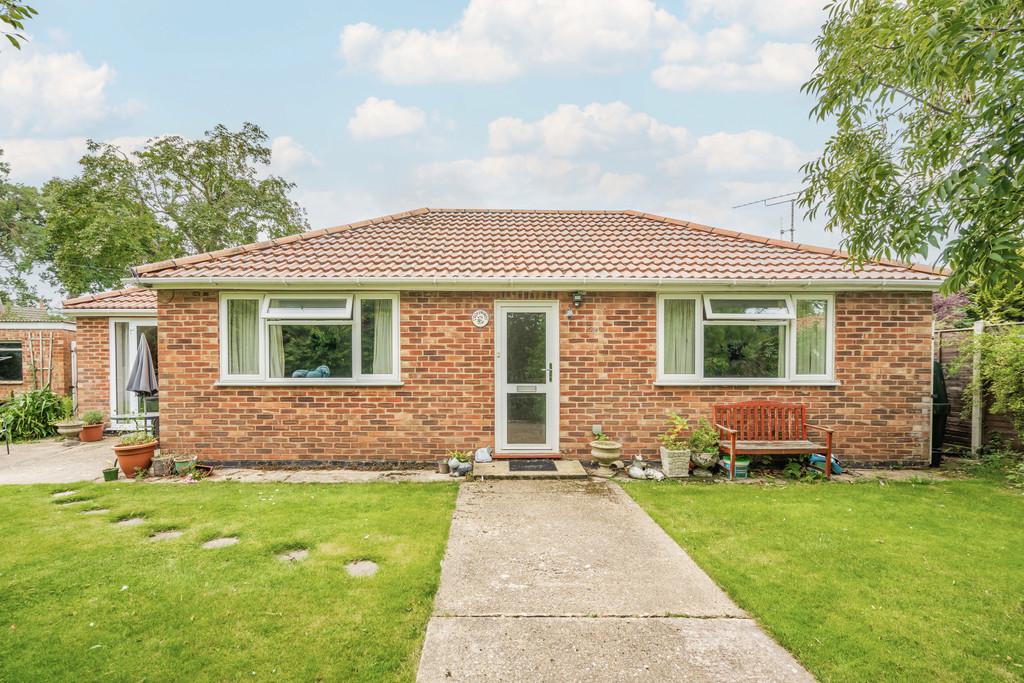Mill Road, Dilham, North Walsham 2 bed detached bungalow to rent £900