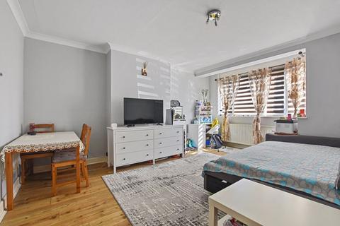 3 Imperial Close, Harrow, HA2 7LN