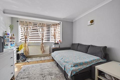 3 Imperial Close, Harrow, HA2 7LN