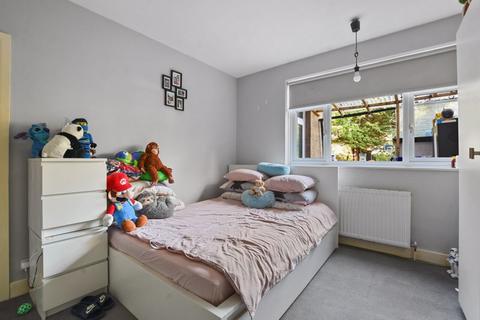 3 Imperial Close, Harrow, HA2 7LN