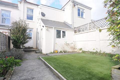 3 bedroom terraced house for sale - Home Park Avenue, Plymouth. Well Presented Peverell Family Home with Garage and Garden.