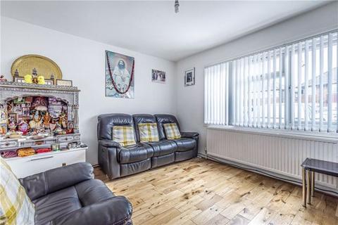 3 bedroom terraced house for sale, Eastcote Lane, Northolt