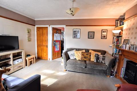 3 bedroom semi-detached house for sale - Water Eaton Road, Bletchley, Milton Keynes