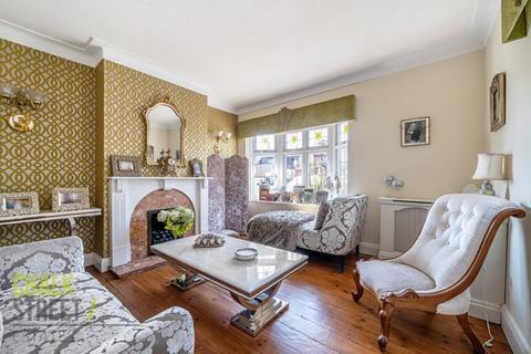 110 Pettits Lane, Romford, RM1 4EJ