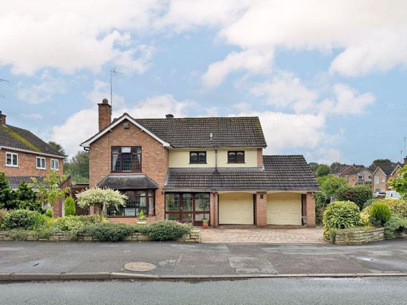 WOMBOURNE, Orton Lane 4 bed detached house for sale £485,000