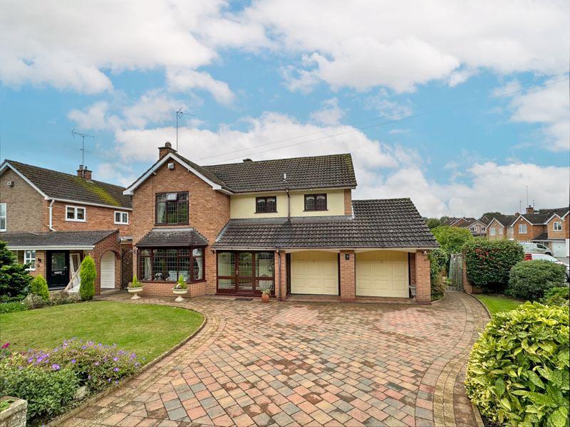 WOMBOURNE, Orton Lane 4 bed detached house for sale £475,000