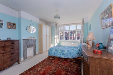 4 bedroom detached house for sale - Belmont Park Avenue, Maidenhead SL6