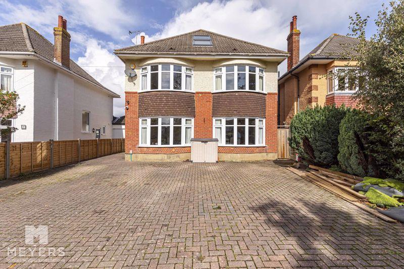 Carbery Avenue, Southbourne, BH6 5 bed detached house for sale £900,000