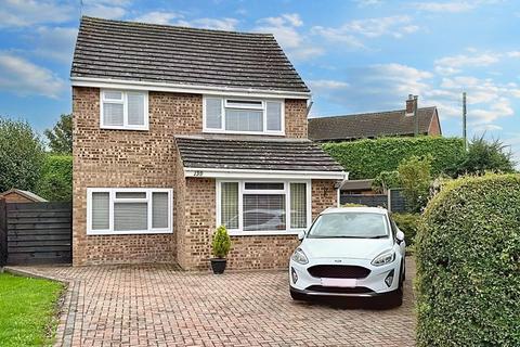 4 bedroom semi-detached house for sale - MORETON-ON-LUGG