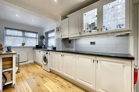 3 Edgar Row Close, Wroughton, Swindon, SN4 9LR