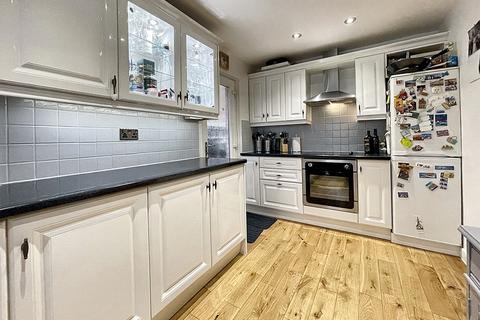 3 Edgar Row Close, Wroughton, Swindon, SN4 9LR