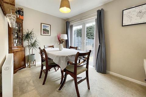 3 Edgar Row Close, Wroughton, Swindon, SN4 9LR