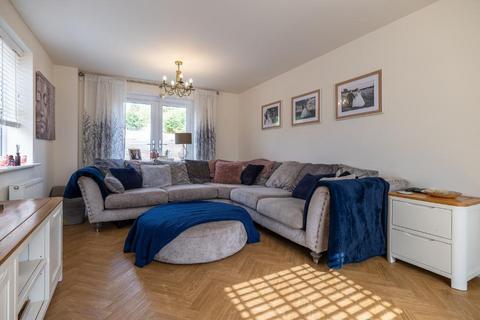 4 bedroom detached house for sale - Brooklands, Milton Keynes MK10