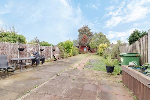 53 Spencer Road, Rainham, RM13 8HD