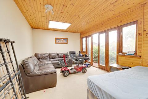 53 Spencer Road, Rainham, RM13 8HD