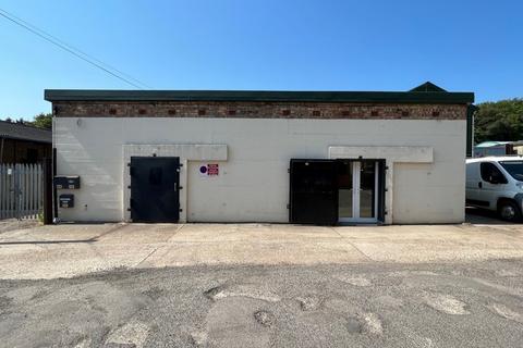 Industrial unit to rent - 2A Pivington Mill, Pluckley