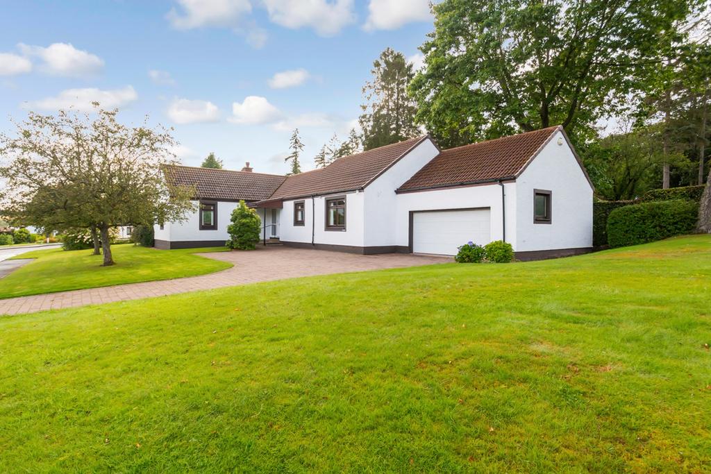 Upper Woodlands, Perth, PH1 3 bed detached bungalow for sale £460,000