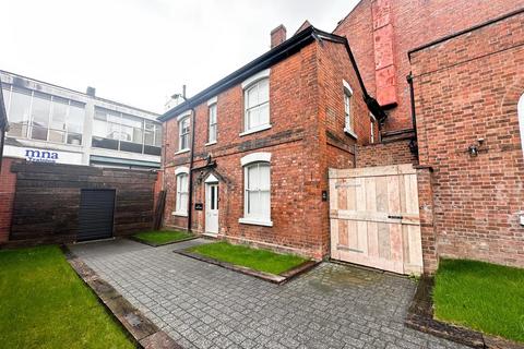 6 bedroom property for sale, Queen St - 3 x 2 bed Ready To Go Investments, Wolverhampton, WV1