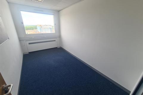 Property to rent, Victoria House, Victoria Road, Aldershot