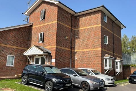 1 bedroom flat for sale - Spencer Close, Aldershot