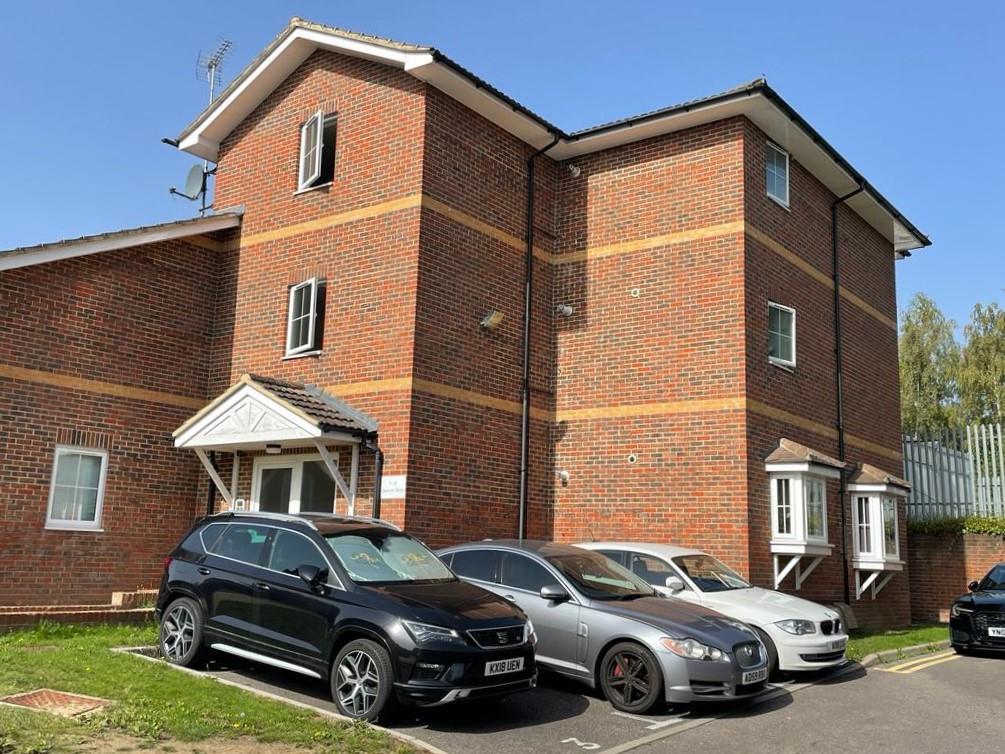 Spencer Close, Aldershot 1 bed flat for sale £165,000