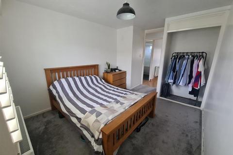 90 Basing Drive, Aldershot, GU11 3RL