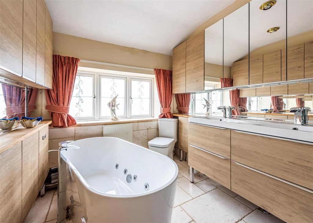 Elan Ridge-bath2.jpg