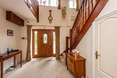 Elan Ridge Poolhouse Road, Wombourne, Wolverhampton, WV5 8AZ
