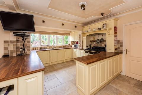 Elan Ridge Poolhouse Road, Wombourne, Wolverhampton, WV5 8AZ