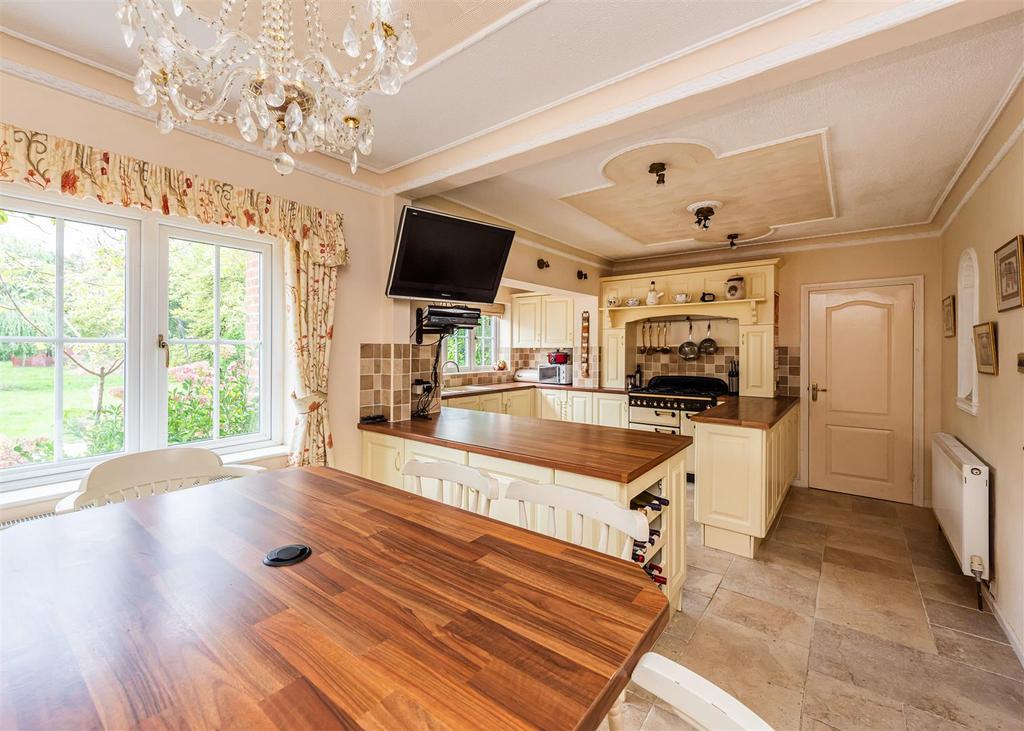Elan Ridge-kitchen3.jpg