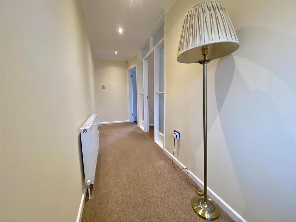 Salisbury Road, Mansfield 2 bed detached bungalow for sale £240,000