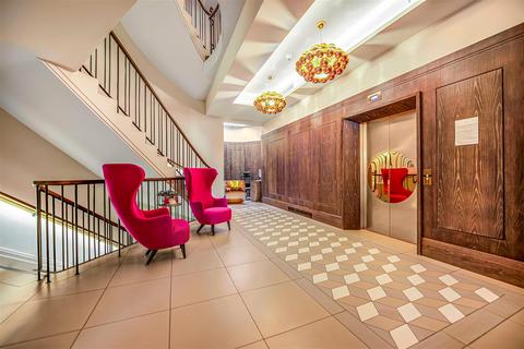 Apartment 13, 67 Tufton Street, London, SW1P 3AF