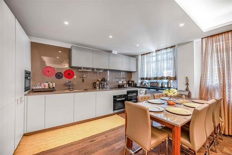 Apartment 13, 67 Tufton Street, London, SW1P 3AF