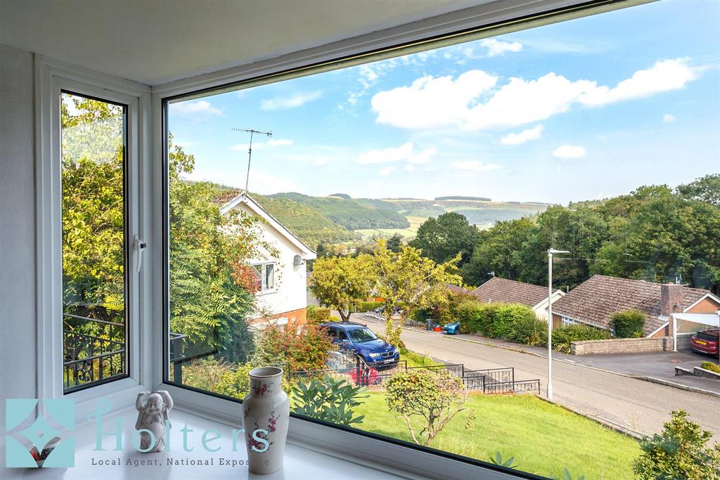 Living Room Window View 1.jpg