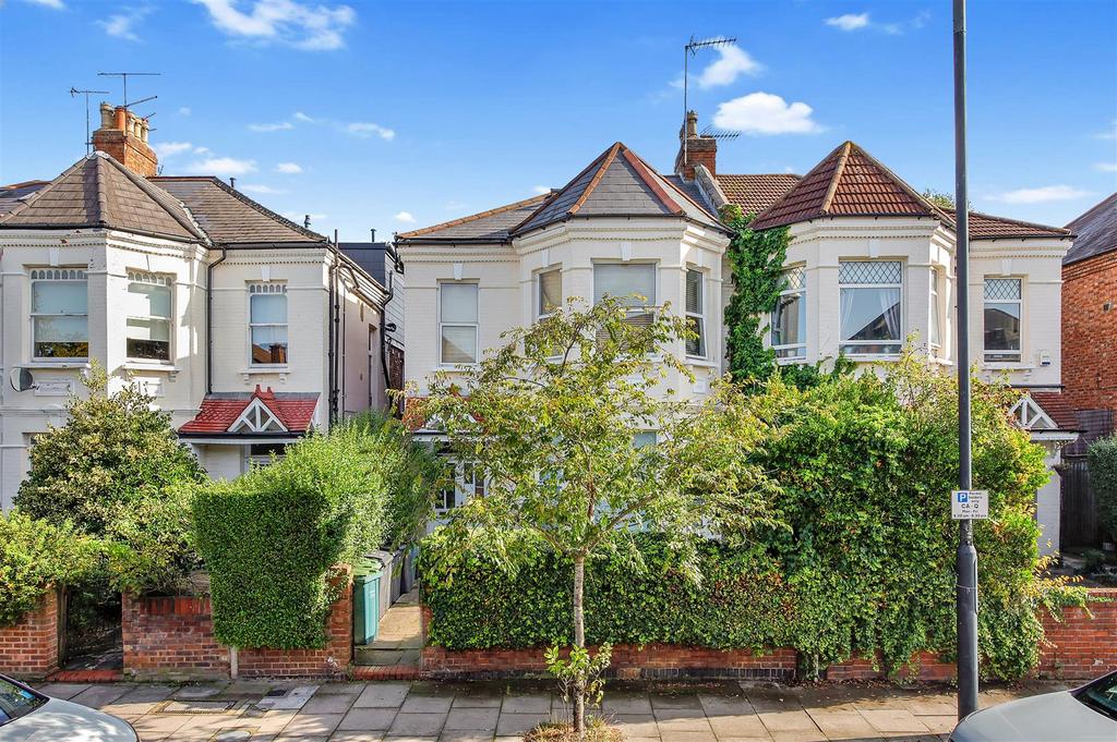 Fordwych Road, London NW2 1 bed flat for sale £300,000