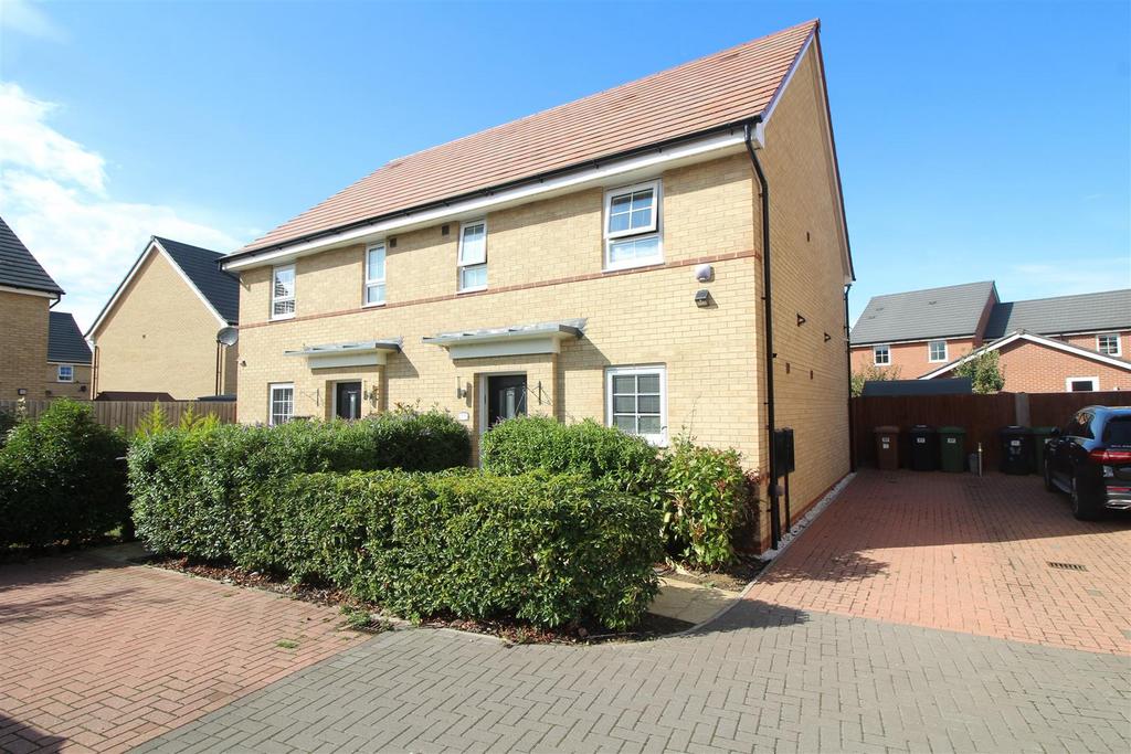Aqua Drive, Hampton Water, Peterborough 3 bed semidetached house for