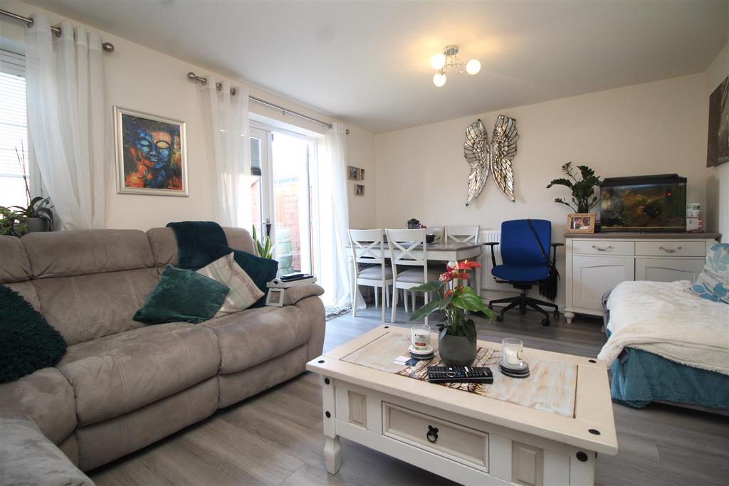 Aqua Drive, Hampton Water, Peterborough 3 bed semidetached house for