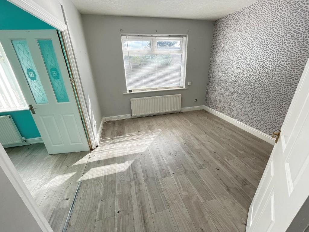 West View Road, Hartlepool 3 bed semidetached house for sale £89,950